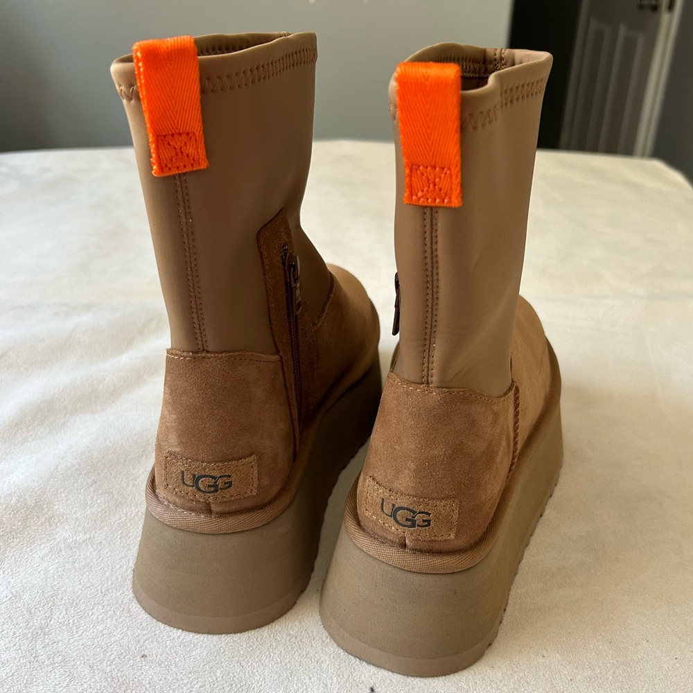 UGG CLASSIC DIPPER PLATFORM BOOT NWT - image 6
